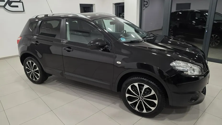 NISSAN Qashqai -