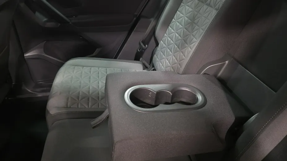 VOLKSWAGEN Tiguan -