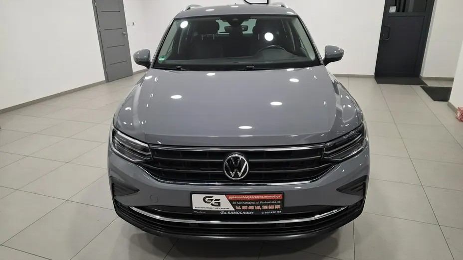 VOLKSWAGEN Tiguan -