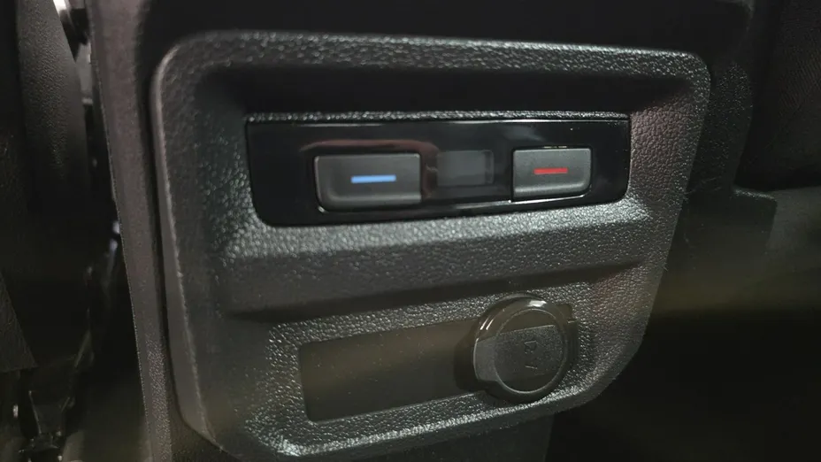 VOLKSWAGEN Tiguan -