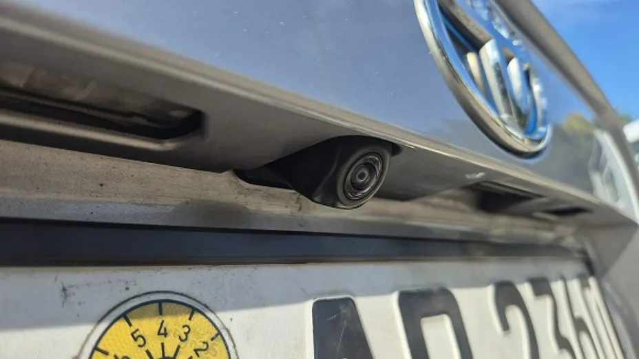 TOYOTA RAV4 -