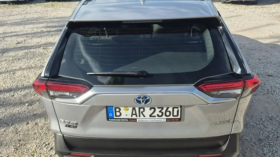 TOYOTA RAV4 -