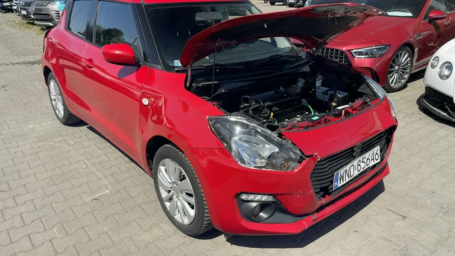 SUZUKI Swift -