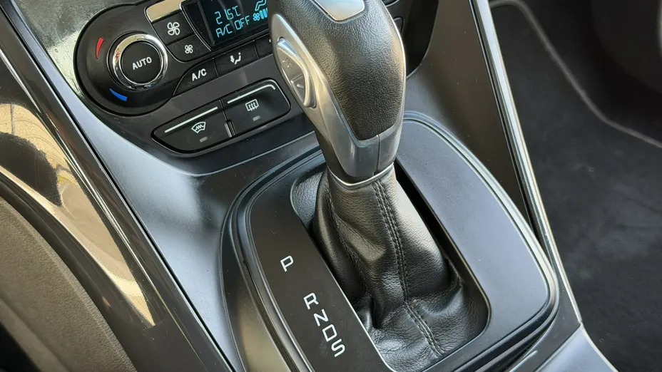 FORD Kuga -
