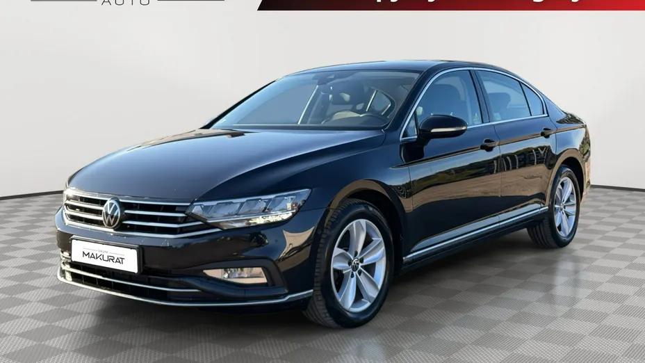 VOLKSWAGEN Passat -