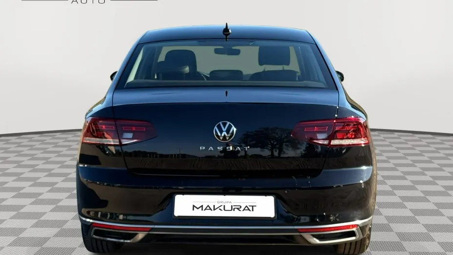 VOLKSWAGEN Passat -