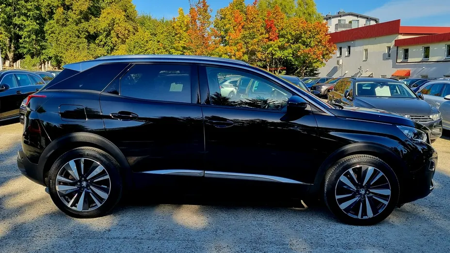 PEUGEOT 3008 -