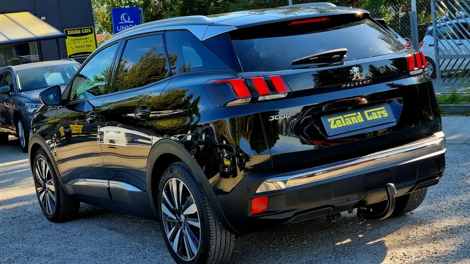 PEUGEOT 3008 -