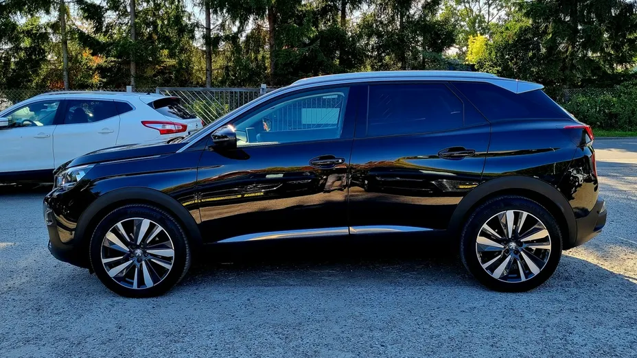 PEUGEOT 3008 -