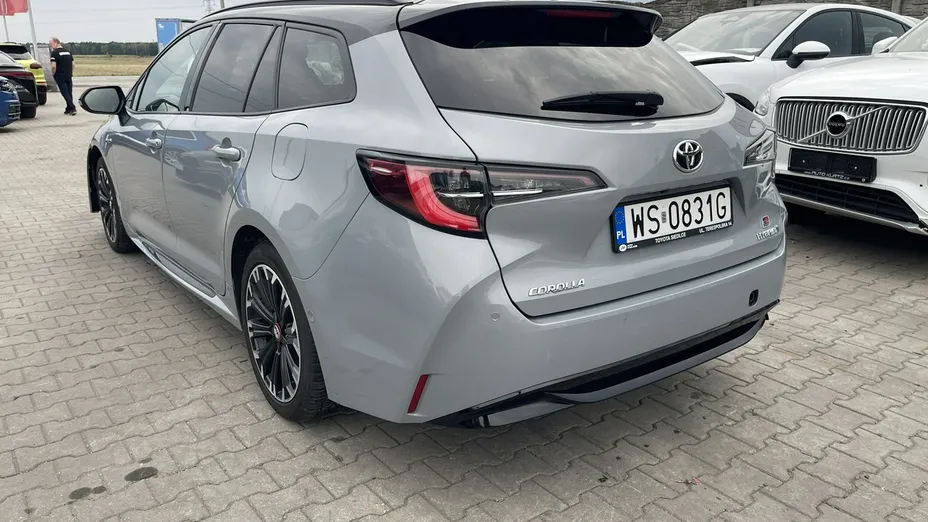 TOYOTA Corolla -