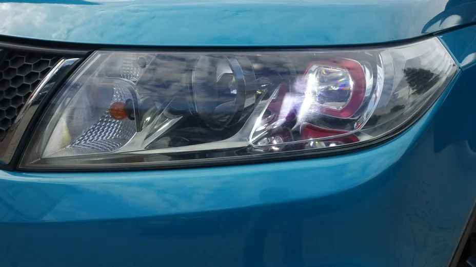 SUZUKI Vitara -