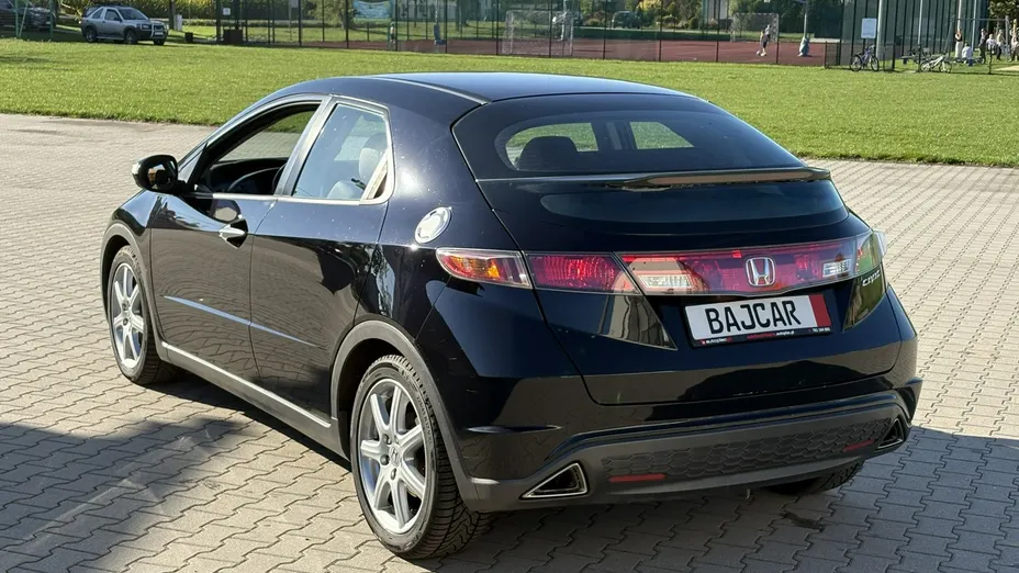 HONDA Civic -