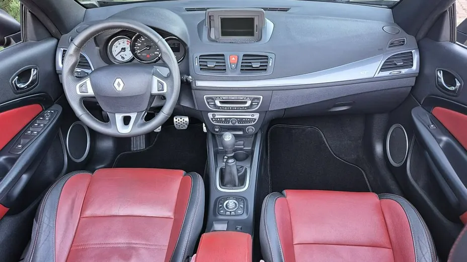 RENAULT Megane -