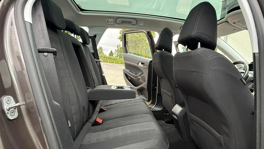 PEUGEOT 308 -