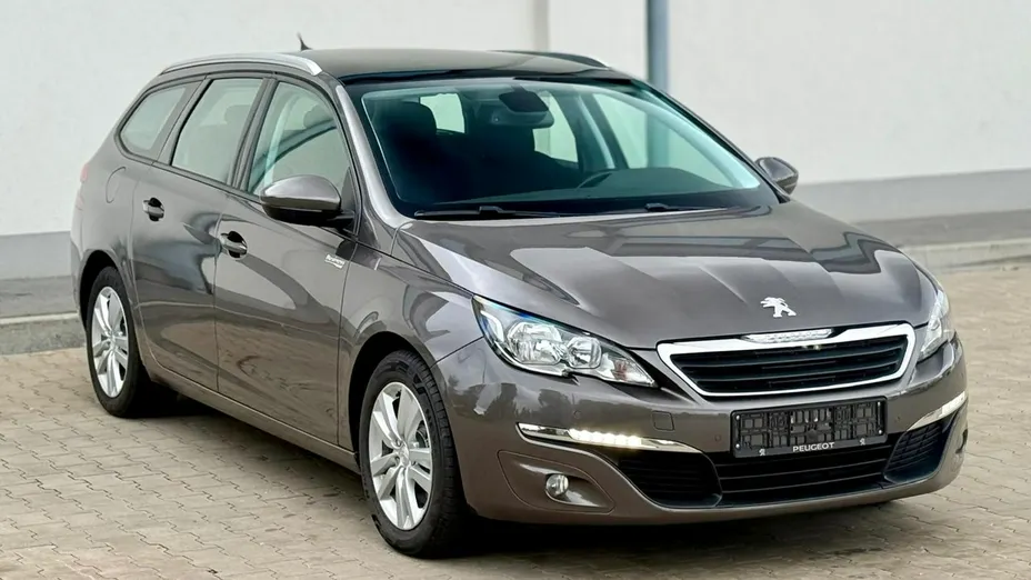 PEUGEOT 308 -