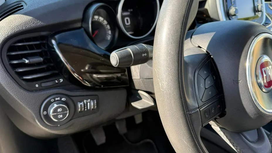 PEUGEOT 308 -