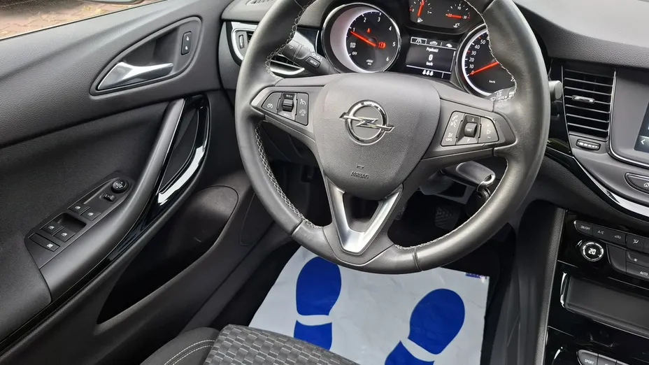 OPEL Astra -