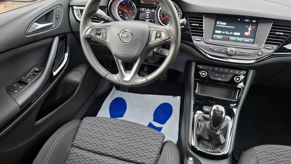 OPEL Astra -