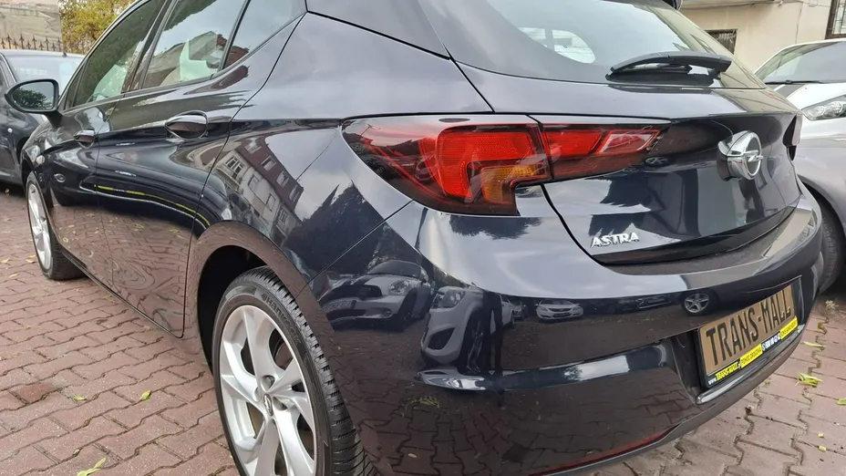OPEL Astra -