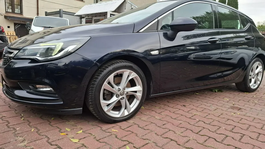 OPEL Astra -