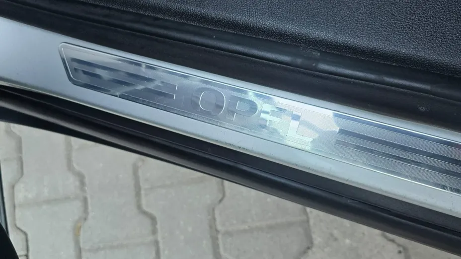 OPEL Mokka -