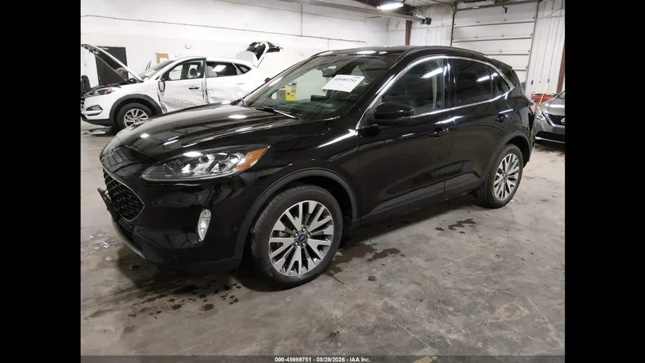 FORD Kuga -