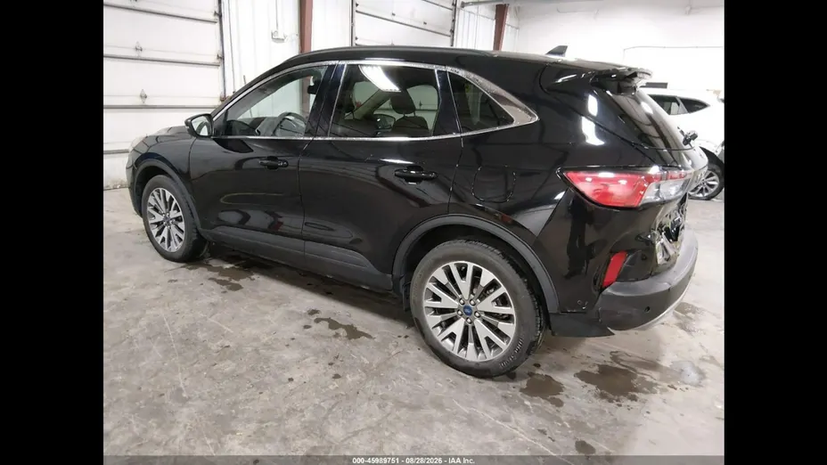 FORD Kuga -