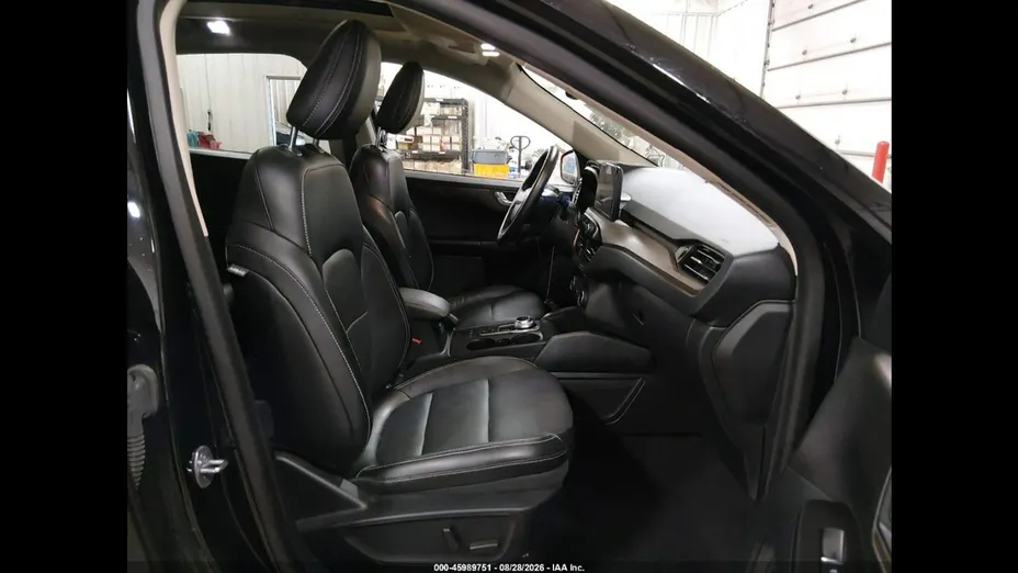 FORD Kuga -