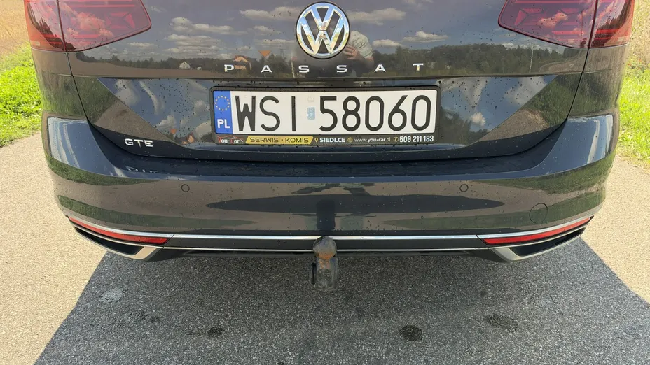 VOLKSWAGEN Passat -