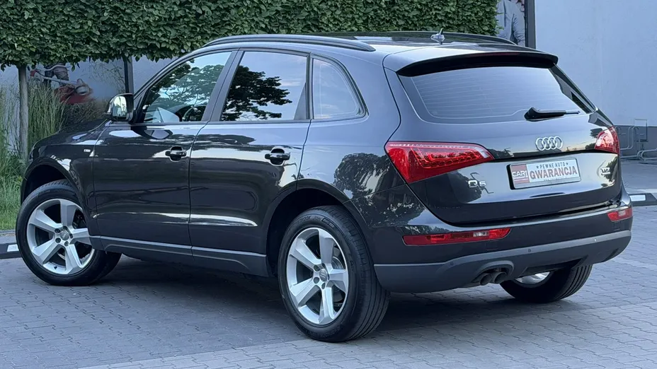 AUDI Q5 -