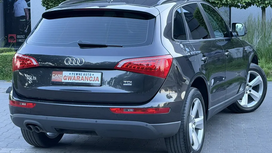 AUDI Q5 -