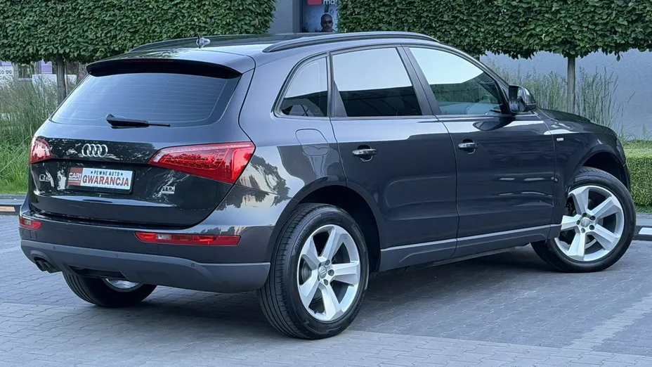 AUDI Q5 -