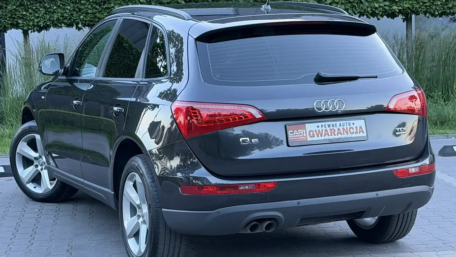 AUDI Q5 -