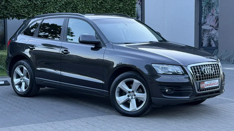 AUDI Q5 -