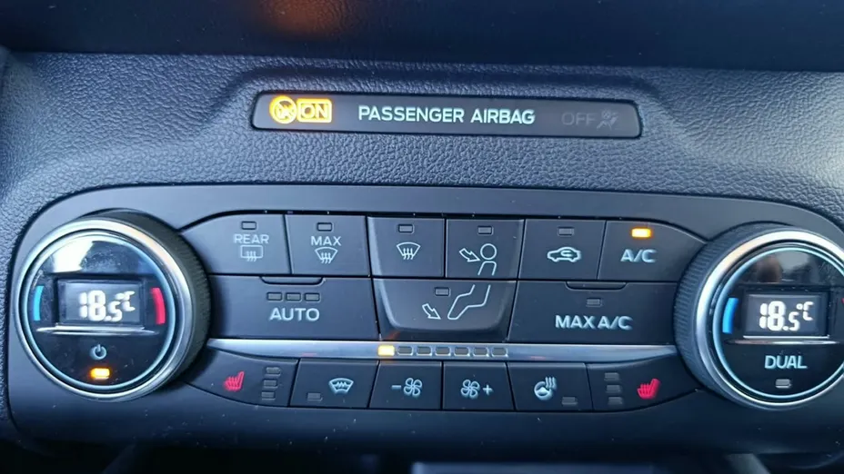 FORD Kuga -