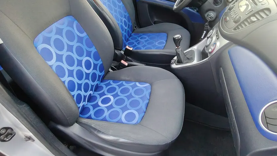 HYUNDAI i10 -