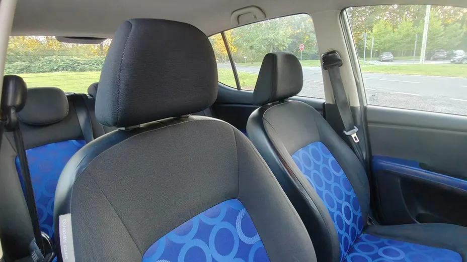 HYUNDAI i10 -