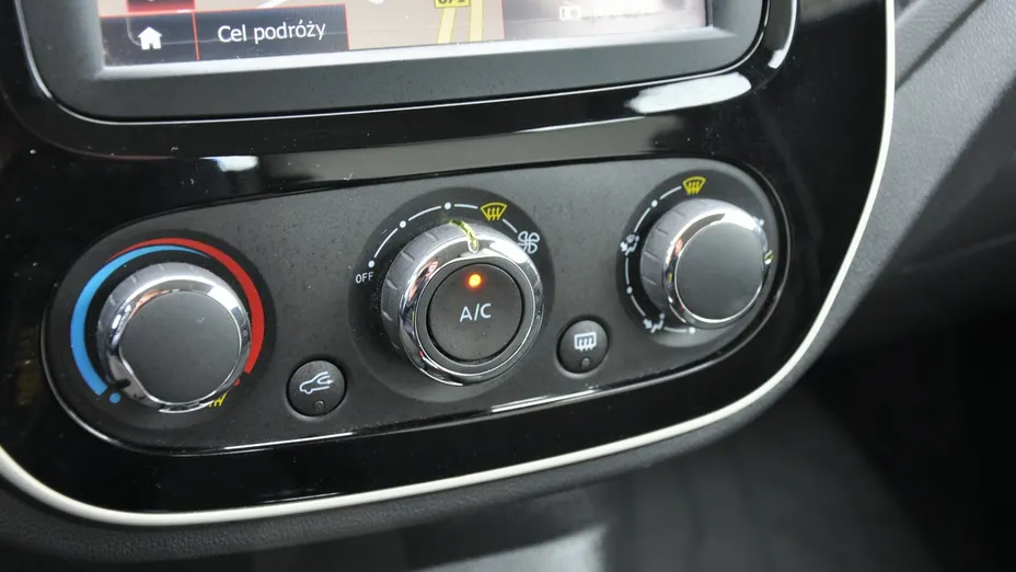 RENAULT Captur -