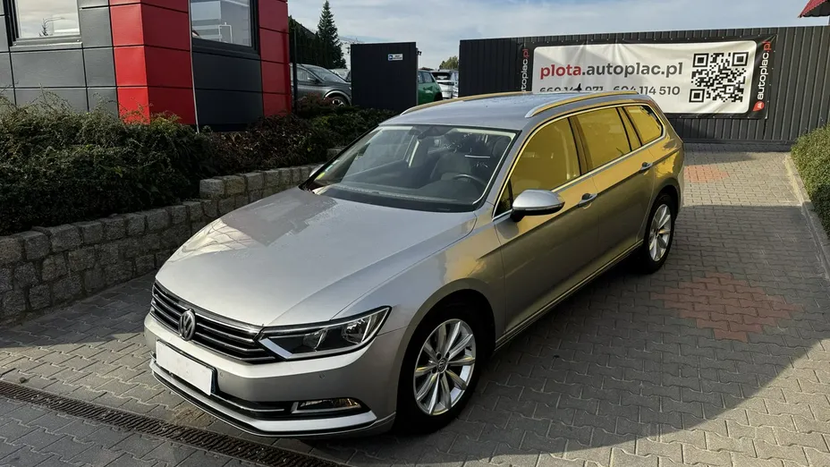 VOLKSWAGEN Passat -