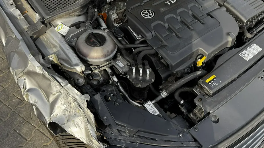 VOLKSWAGEN Passat -