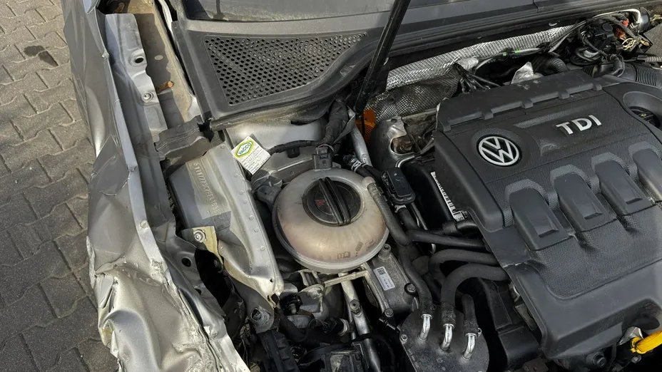 VOLKSWAGEN Passat -