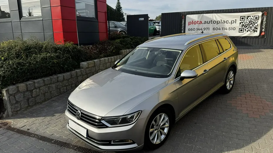VOLKSWAGEN Passat -