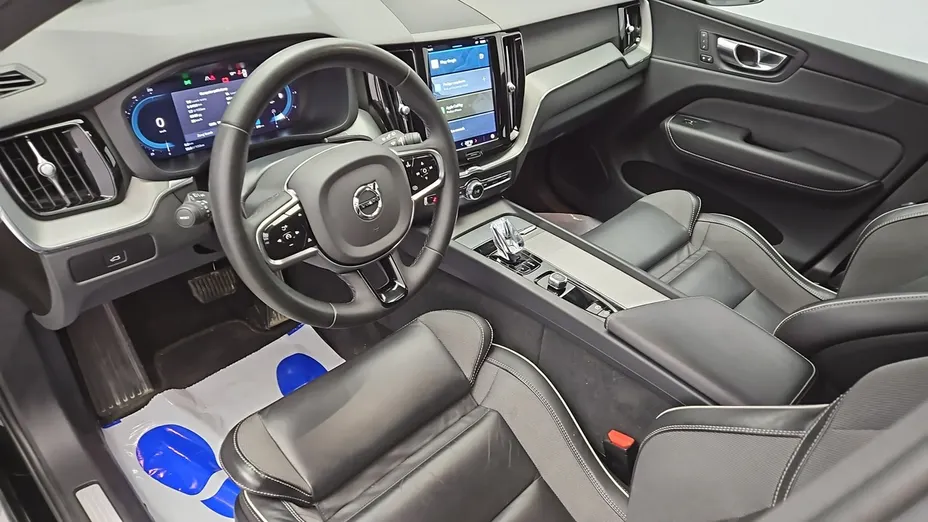 VOLVO XC60 -