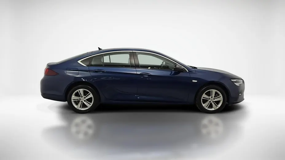 OPEL Insignia -
