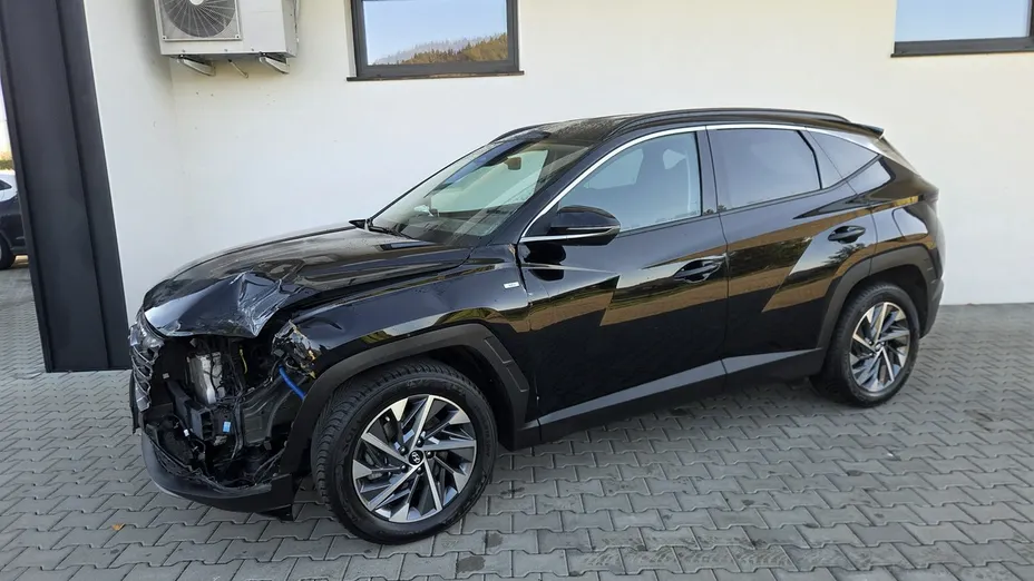 HYUNDAI Tucson -