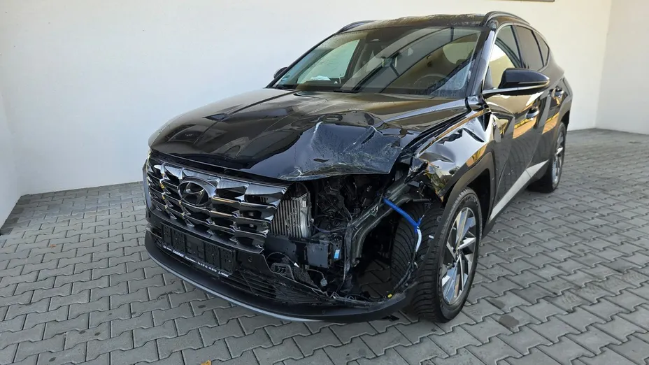 HYUNDAI Tucson -