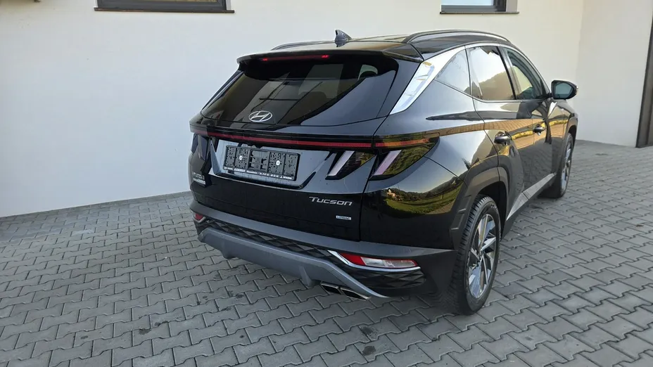HYUNDAI Tucson -