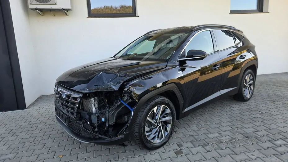 HYUNDAI Tucson -