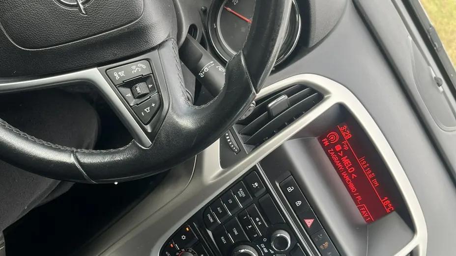 OPEL Astra -