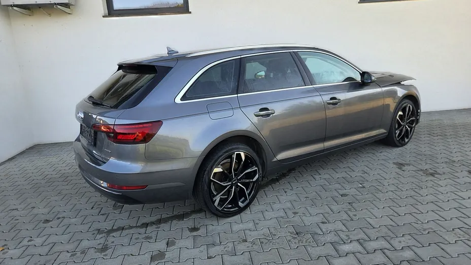 AUDI A4 Avant -